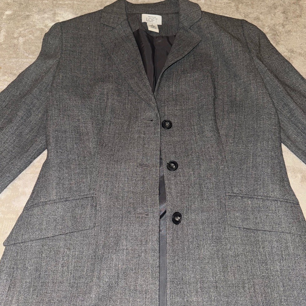 LOFT Gray Structured Blazer with Notched Lapels